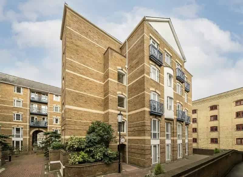 River View Flat One Double Bedroom Allocated Parking Concierge Pool