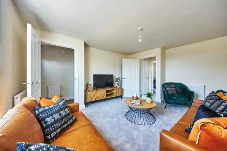 3 Bedroom House For Sale Near Amenities and Transport Links