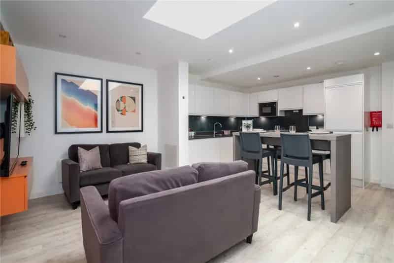 4 bedroom apartment