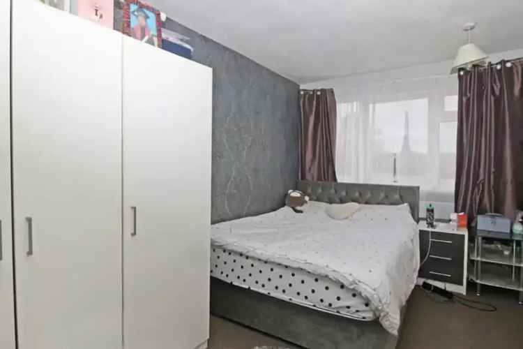 3 Bedroom Maisonette Crayford Leasehold Investment