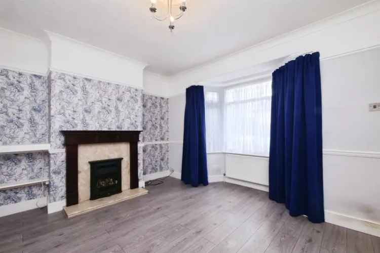 Three Bedroom Mid Terrace House Near York City Centre