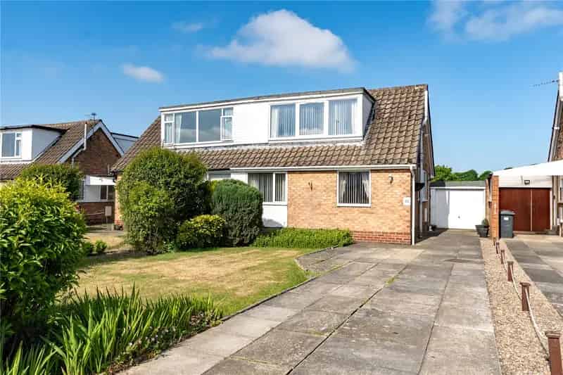 Spacious 3 Bed Semi-Detached Bungalow Cookridge Modernisation Potential