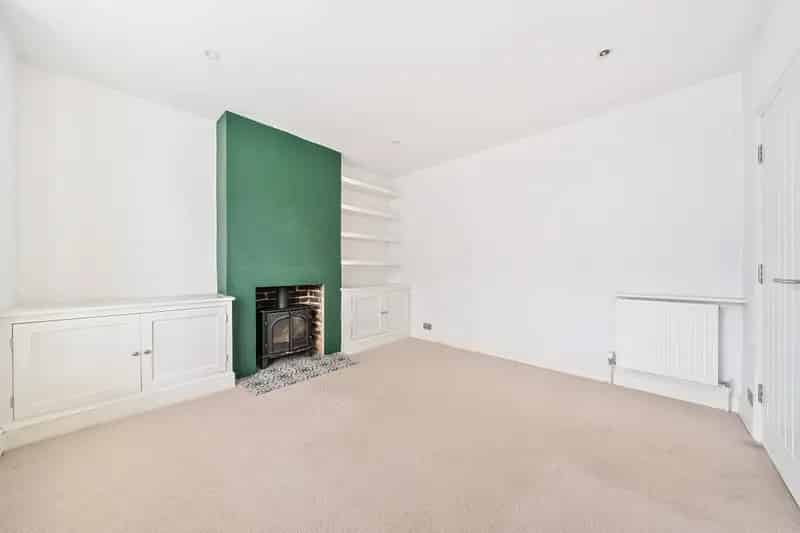 3 Bedroom Terraced House to Rent Central Reigate
