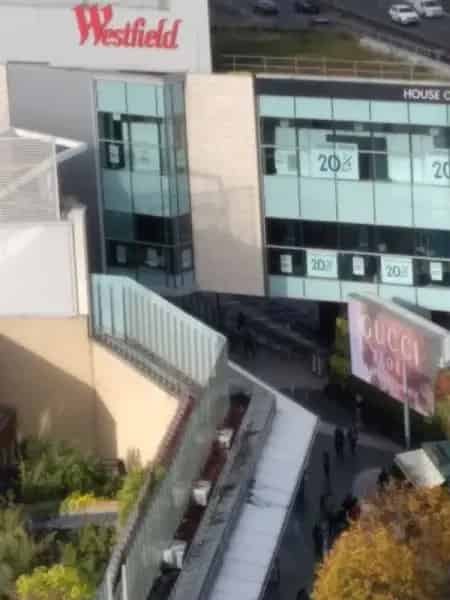 London Flat near Westfield Shopping Centre with Great Views