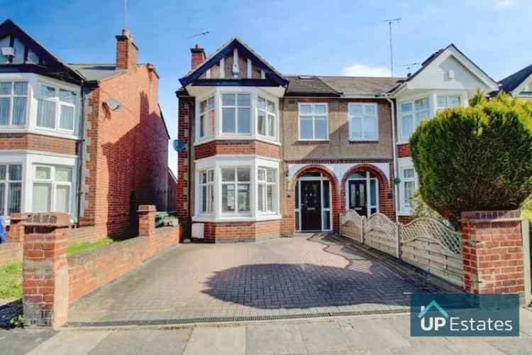 4 Bedroom End of Terrace House for Sale