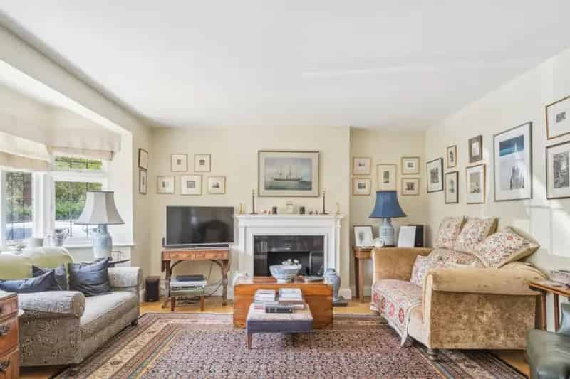 3 Bedroom Detached House For Sale Hyde Heath