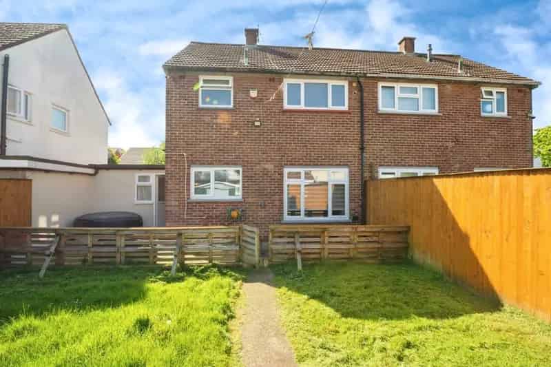 2 Bedroom Semi Detached House in Caerau
