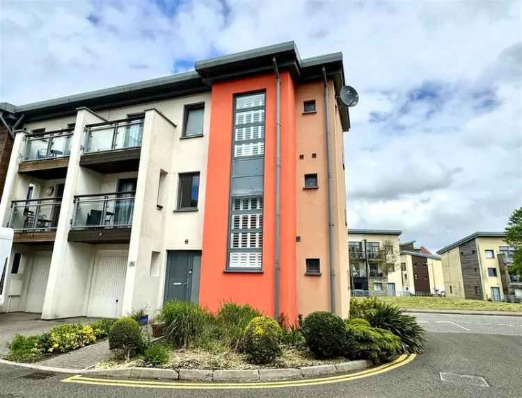 4 Bedroom Townhouse for Sale in Swansea