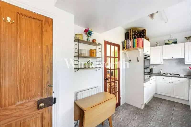 2 Bed House for Sale near Lordship Recreation Ground