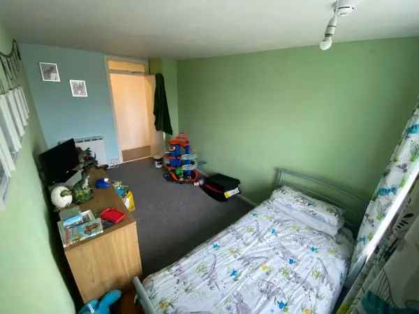 Flat For Rent in Thanet, England