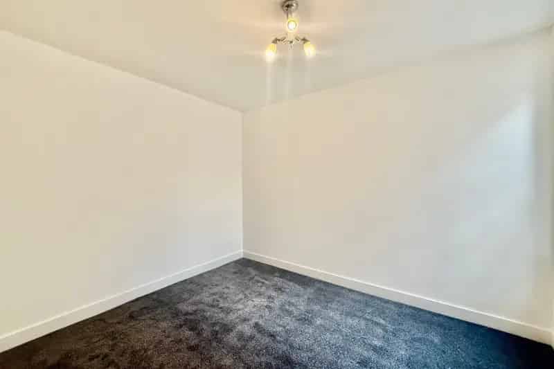 2 Bed Terrace House Southsea Zero Deposit Available