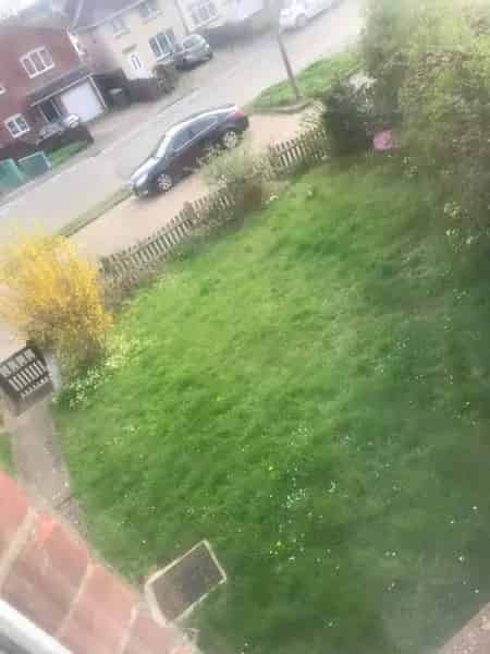 Two Bed House with Driveway and Parking
