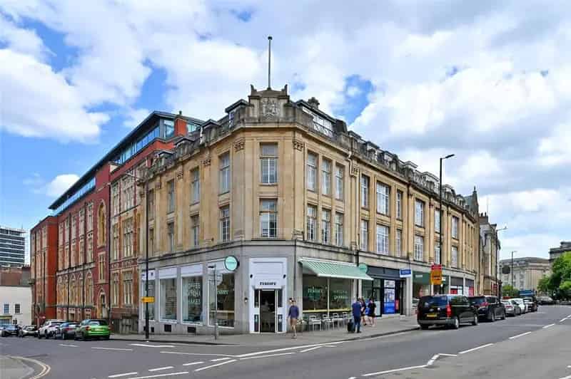 2 Bedroom Apartment to Rent in Clifton Bristol