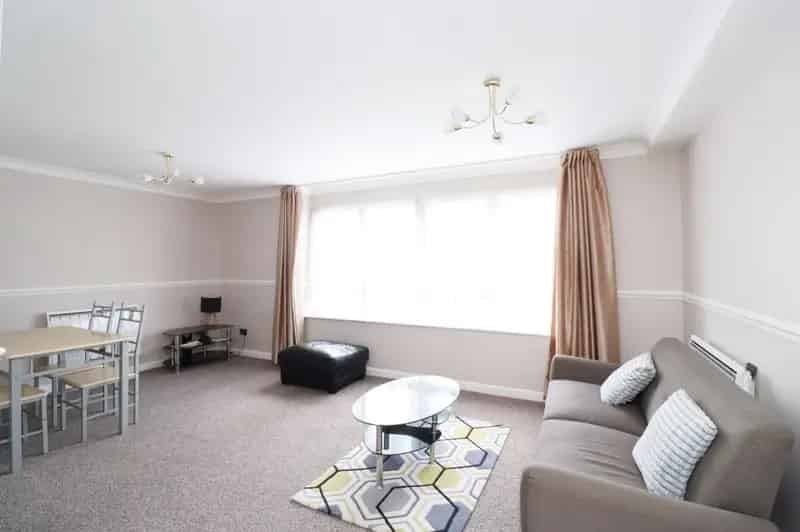 1 Bedroom Flat House to Rent