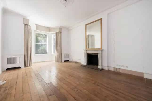 4-Bedroom Maisonette for Sale in Onslow Gardens South Kensington