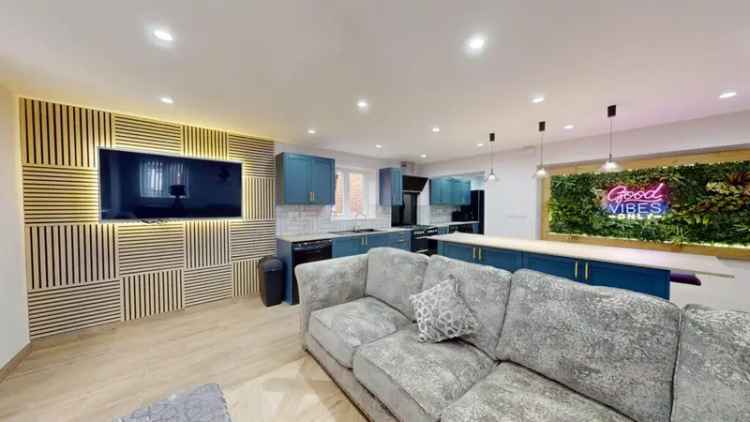 Luxury Studio Flat Bills Included 12 Month Contract