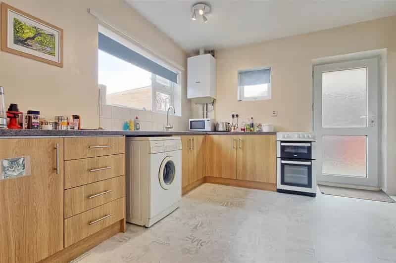 3 Bedroom Detached Bungalow House for Rent