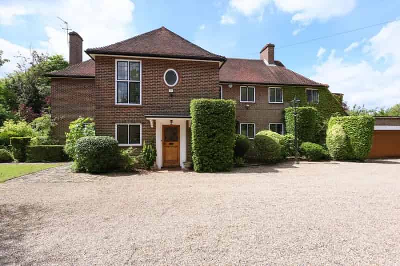 1920s Character Home Ashtead Surrey 6 Beds 3 Baths Family Home