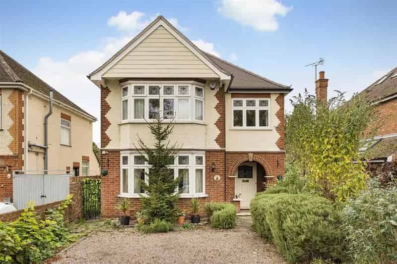 6 Bedroom Detached House for Sale Newmarket