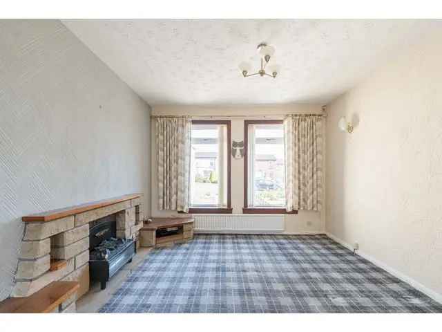 2 Bedroom Semi Detached House for Sale in Livingston Deans