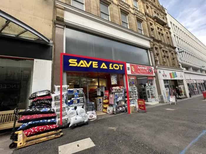 Fargate Retail Unit - Prominent Basement Space