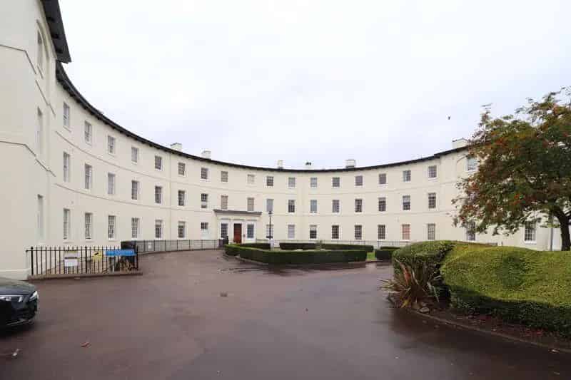 1 Bedroom Apartment for Sale Near Gloucester Hospital