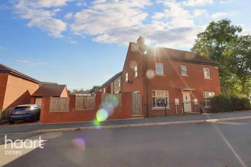 4 Bedroom Detached House for Sale Mackworth