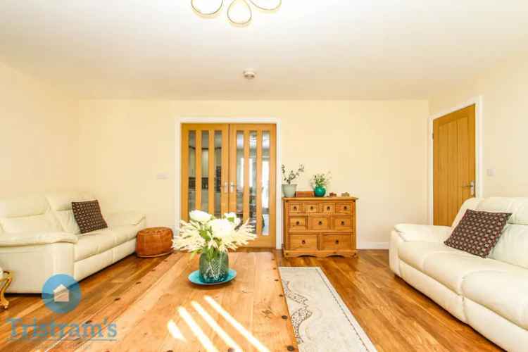 4 Bedroom Semi-Detached House to Rent