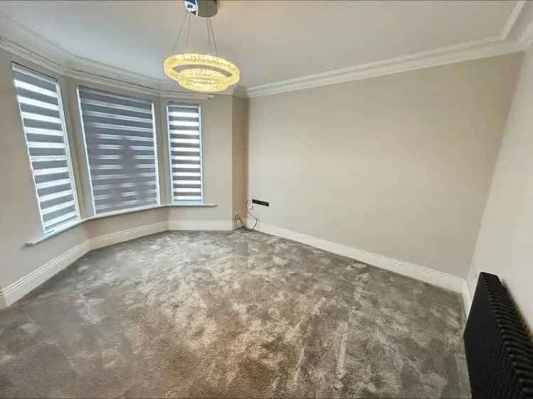 5 Bedroom Semi Detached House South Yorkshire