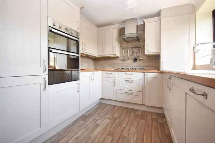 House For Sale in Wakefield, England