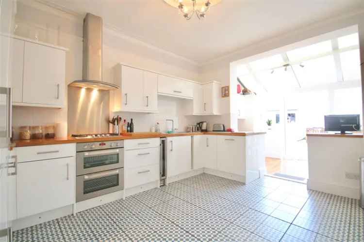 3 Bedroom Mid Terrace House to Rent Portsmouth