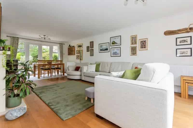4 Bedroom Detached House For Sale Solihull