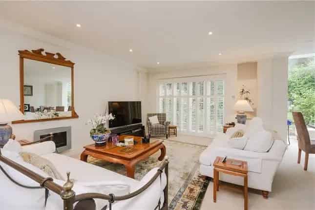 5 Bedroom Detached House for Sale Coombe Bank Kingston Upon Thames