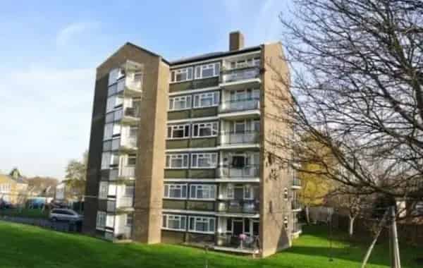 Ground Floor 2-Bed Flat Brockley - Downsizer Friendly Pet-Friendly Garage Parking