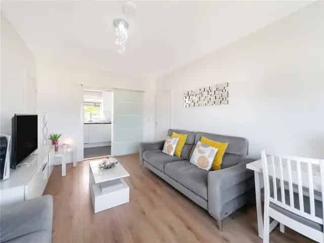 2 Bedroom Cottage for Sale in Gourock