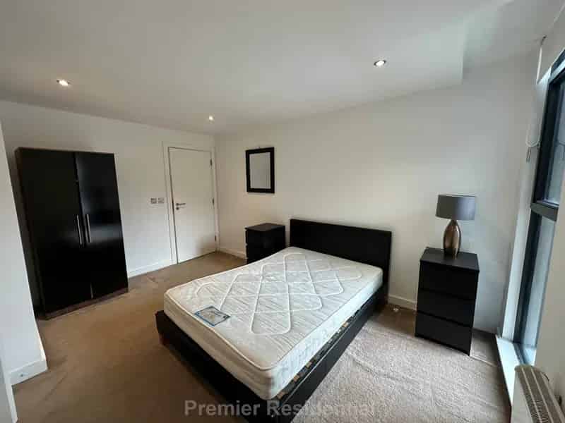 2 Bedroom Apartment House to Rent