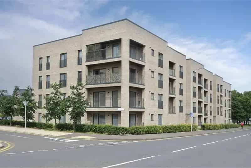 1 Bed Flat Others with 1 Reception Room