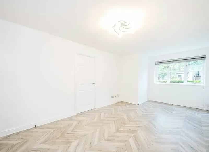 Flat For Sale , Winery Lane, London, England
