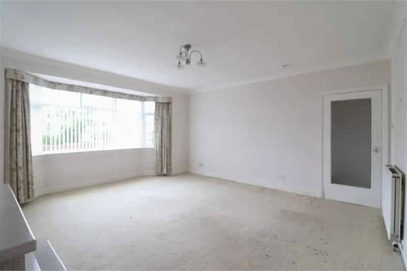 3 Bed Bungalow - Detached with 1 Reception Room