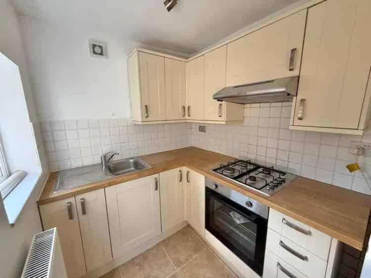 2 Bed Terraced House For Sale No Onward Chain