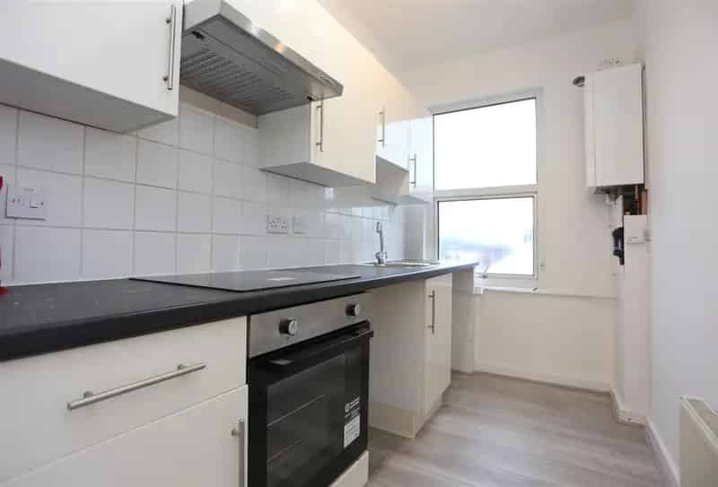 1 Bedroom Flat to Rent Preston Circus