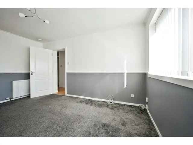 2 bedroom flat  for sale