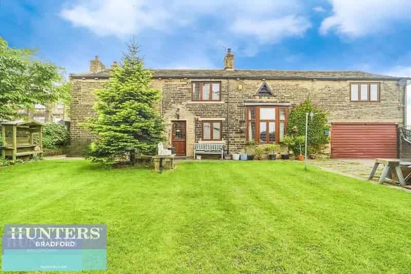 4 Bedroom Barn Conversion For Sale