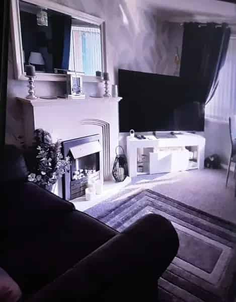 Ground Floor 1 Bedroom Maisonette Newly Modern Decorated