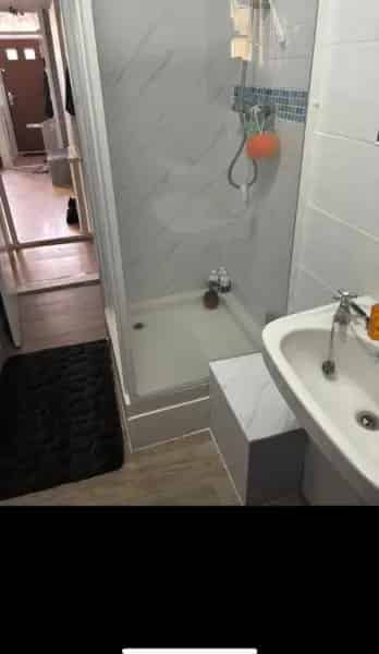 Southwark Council Swap: One Bedroom Flat - Ground Floor Preferred