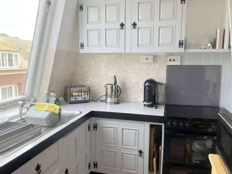2 Bed Flat for Sale Town Centre Seafront Views Allocated Parking