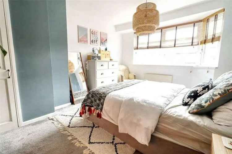 3 Bed House for Sale - Family Home with Outbuilding and Loft Room