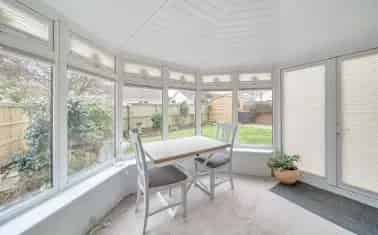 3 Bedroom House in Uffculme with Conservatory and Parking