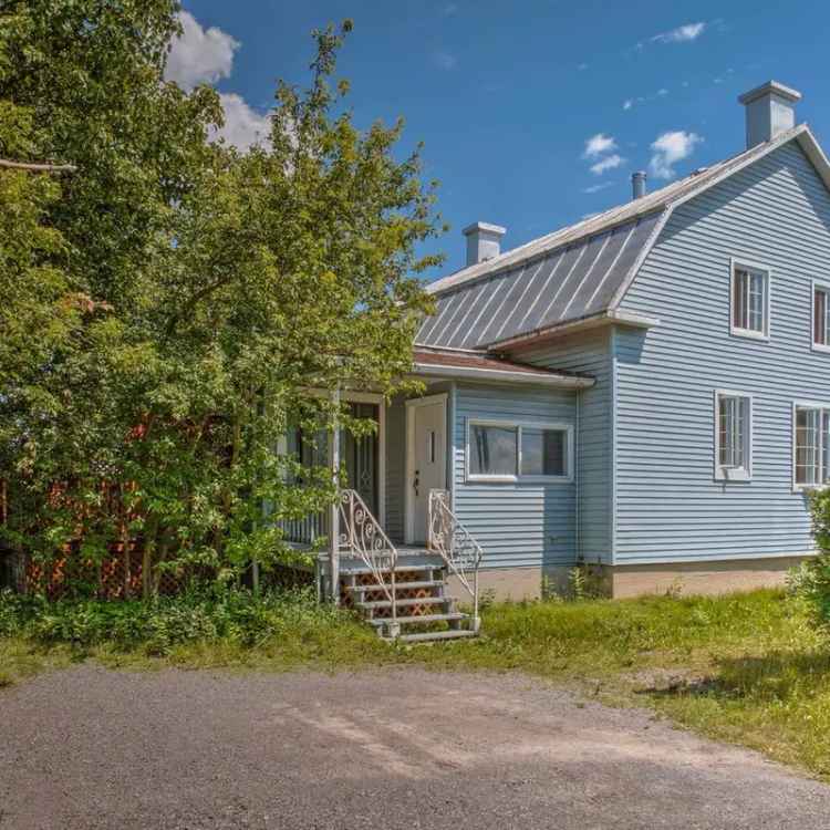 Charming Century Home near Joliette