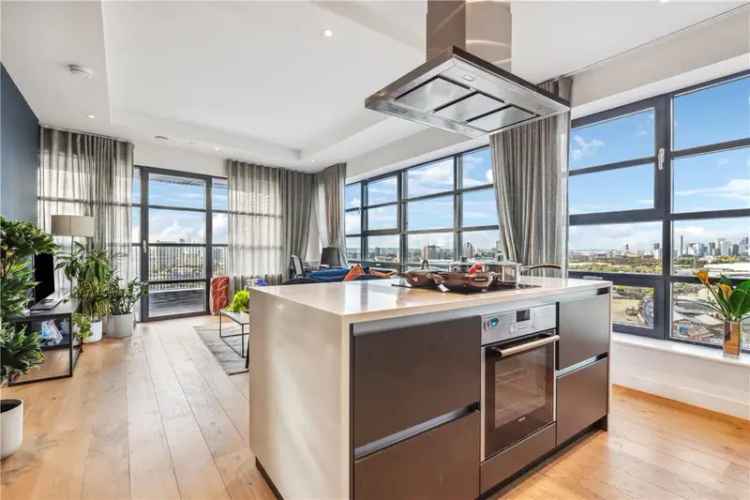 Apartment For Sale in London, England